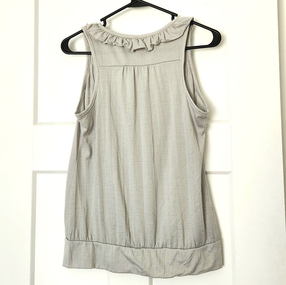 Gray Ruffled Sleeveless Top - Picture 2 of 4